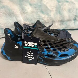 NWT Rugged Shark Kids Water Shoes Black & Blue Size 3 Floatable Warranty Slip On